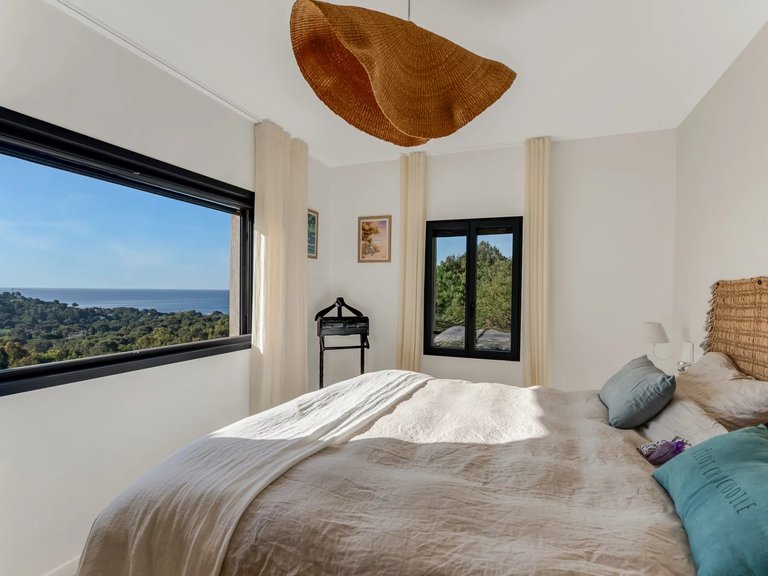 Villa for Sale in La Croix Valmer, St. Tropez, Grimaud Area 12