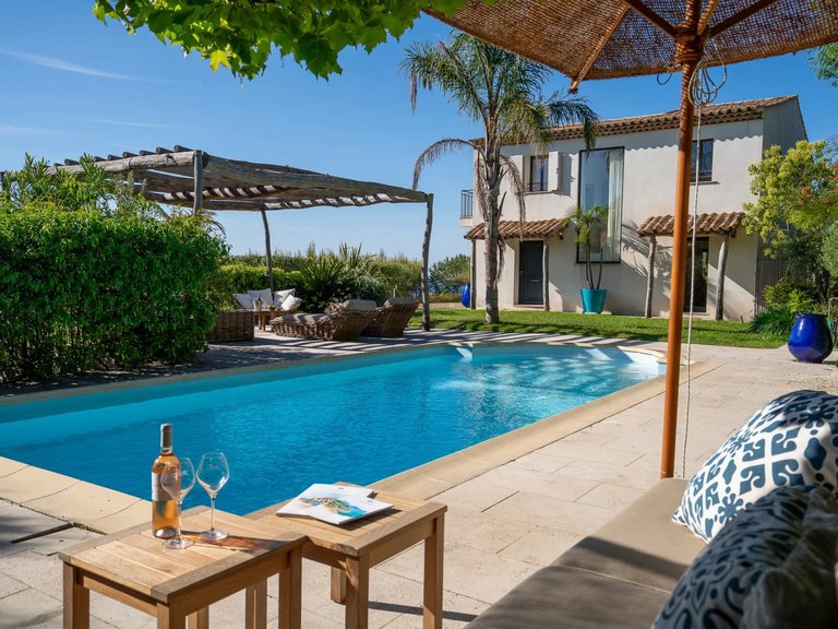Villa for Sale in La Croix Valmer, St. Tropez, Grimaud Area 4