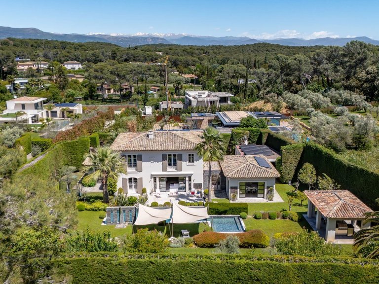 Villa for Sale in Mougins, Mougins, Valbonne, Grasse Area 1