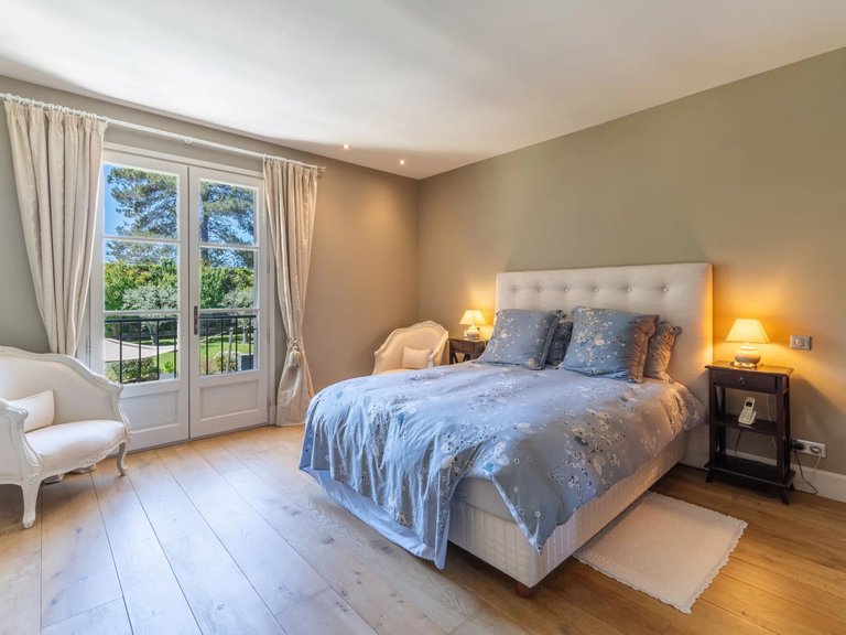 Villa for Sale in Mougins, Mougins, Valbonne, Grasse Area 12