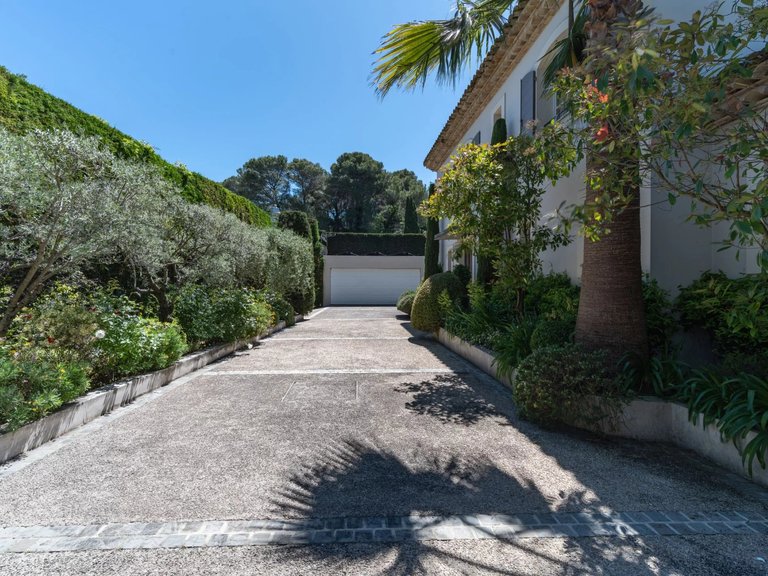 Villa for Sale in Mougins, Mougins, Valbonne, Grasse Area 14