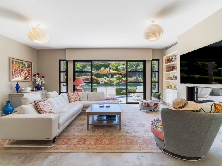 Villa for Sale in Mougins, Mougins, Valbonne, Grasse Area 5