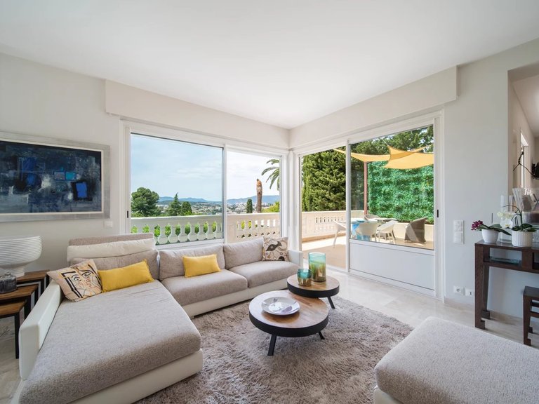 Villa for Sale in Le Cannet, Cannes Area 9