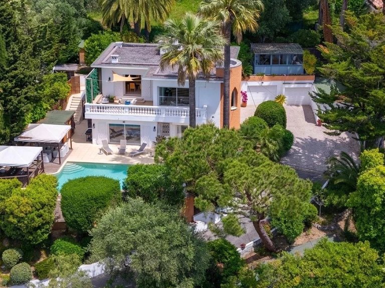 Villa for Sale in Le Cannet, Cannes Area 17