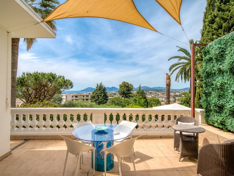 Villa for Sale in Le Cannet, Cannes Area 2