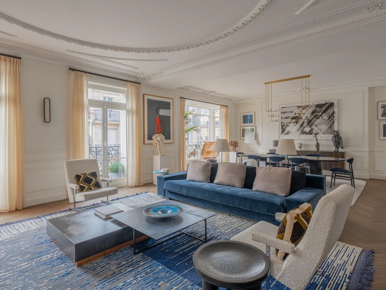 Apartment for Sale in 8th (golden Triangle - Parc Monceau), Golden Triangle - Trocadéro (8th - 16th) 2