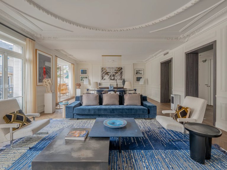 Apartment for Sale in 8th (golden Triangle - Parc Monceau), Golden Triangle - Trocadéro (8th - 16th) 3