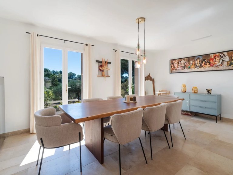 Villa for Sale in Valbonne, Mougins, Valbonne, Grasse Area 3
