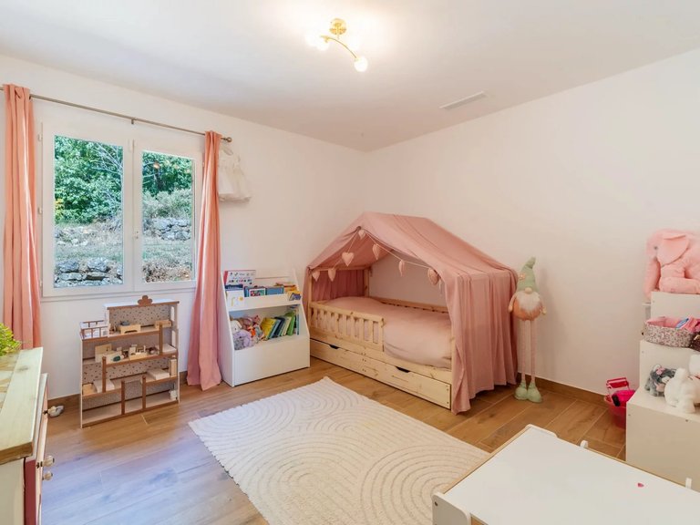 Villa for Sale in Valbonne, Mougins, Valbonne, Grasse Area 8