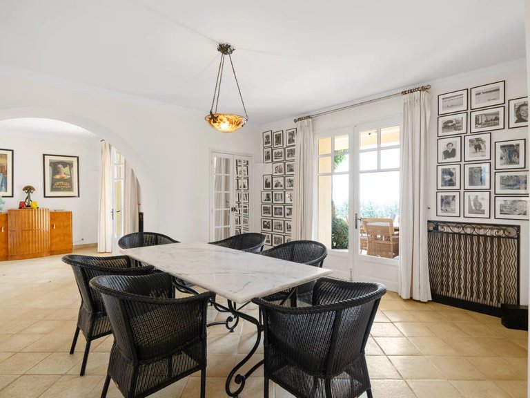 Villa for Sale in Vence, Vence, St. Paul Area 17