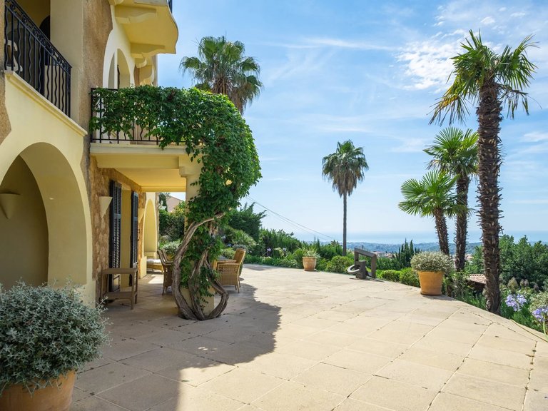 Villa for Sale in Vence, Vence, St. Paul Area 19