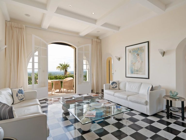 Villa for Sale in Vence, Vence, St. Paul Area 6