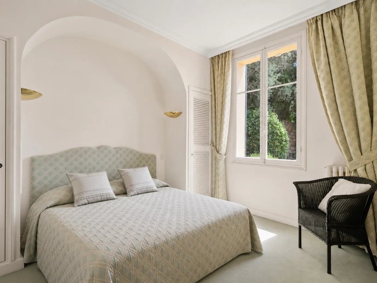 Villa for Sale in Vence, Vence, St. Paul Area 10