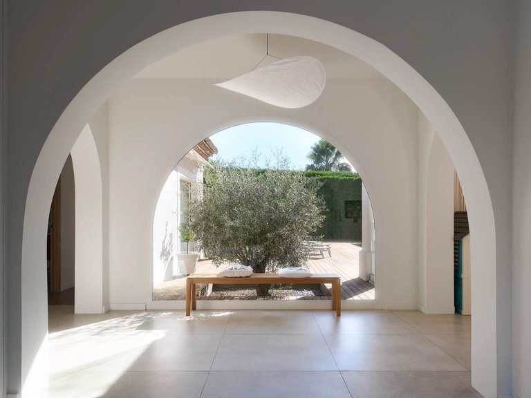 Villa for Sale in Valbonne, Mougins, Valbonne, Grasse Area 4