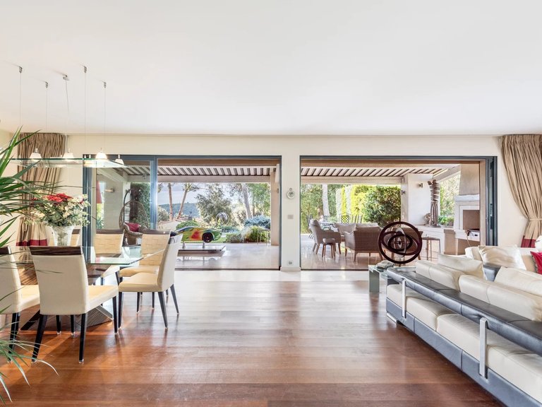 Villa for Sale in Biot, Mougins, Valbonne, Grasse Area 17