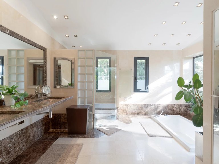 Villa for Sale in Biot, Mougins, Valbonne, Grasse Area 19