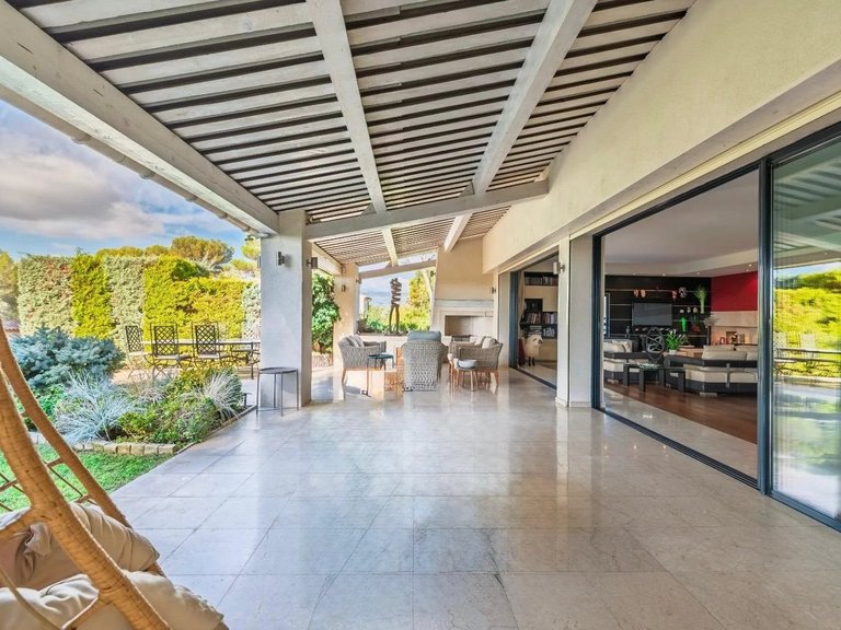 Villa for Sale in Biot, Mougins, Valbonne, Grasse Area 10