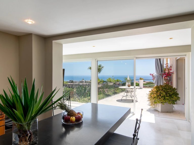 Villa for Sale in Cannes, Cannes Area 13