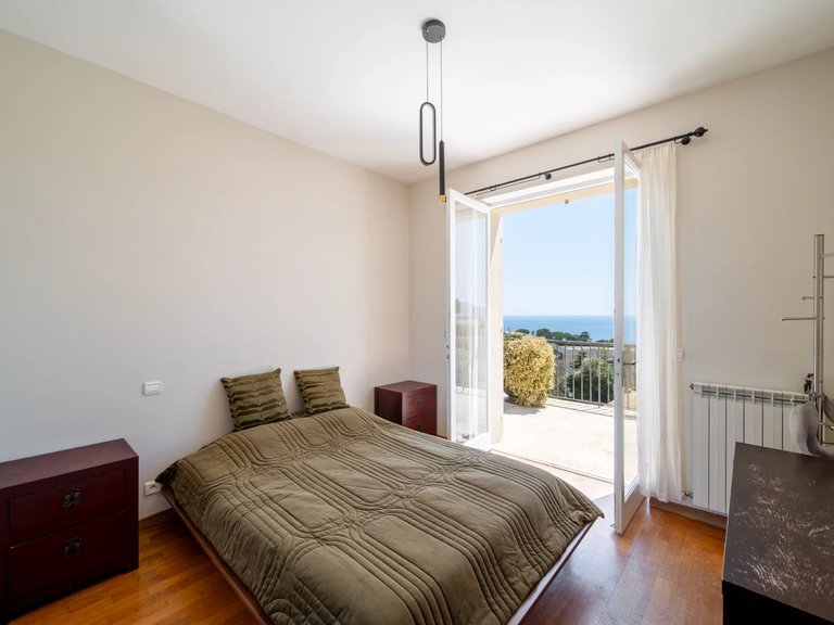 Villa for Sale in Cannes, Cannes Area 15