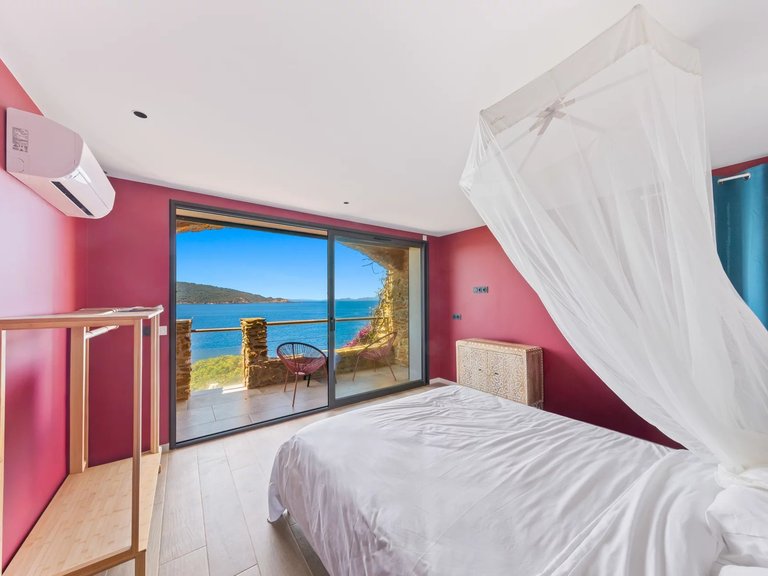 Villa for Sale in Ile Du Levant, Provence Coast (cassis To Cavalaire) 6
