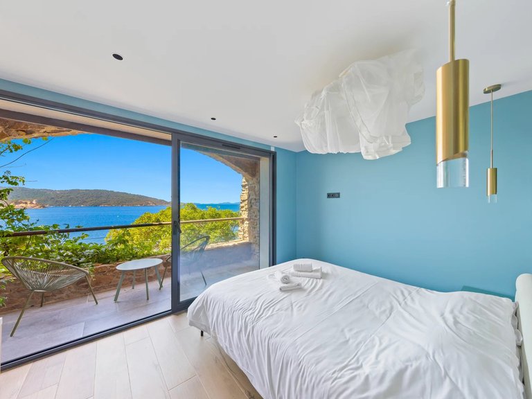 Villa for Sale in Ile Du Levant, Provence Coast (cassis To Cavalaire) 7