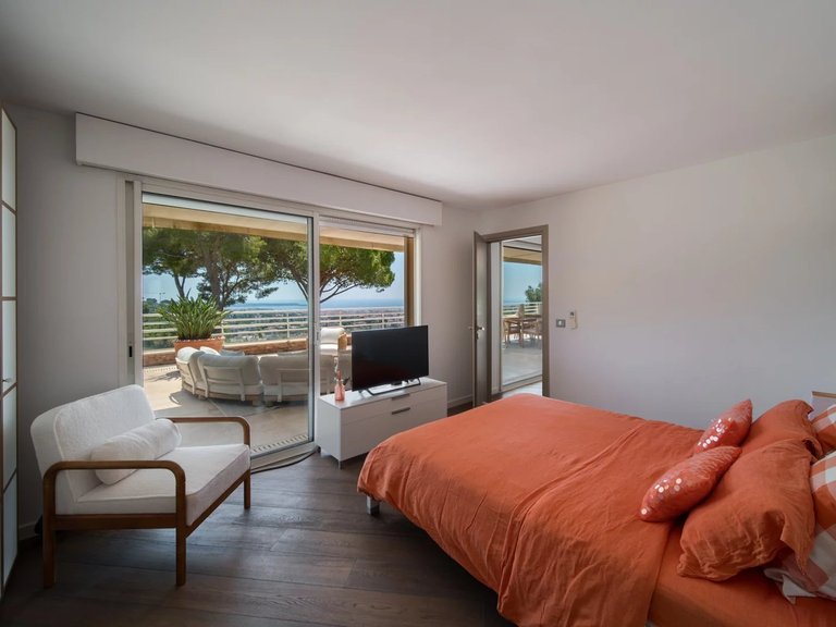 Apartment for Sale in Cannes, Cannes Area 4