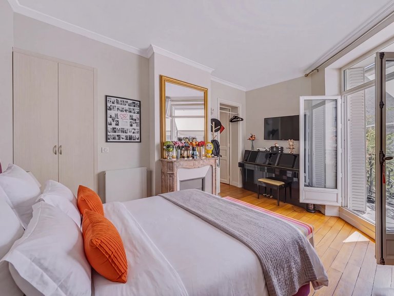 Apartment for Sale in 7th (invalides, Eiffel Tower, Orsay), Paris Left Bank (5th,6th & 7th ) 4