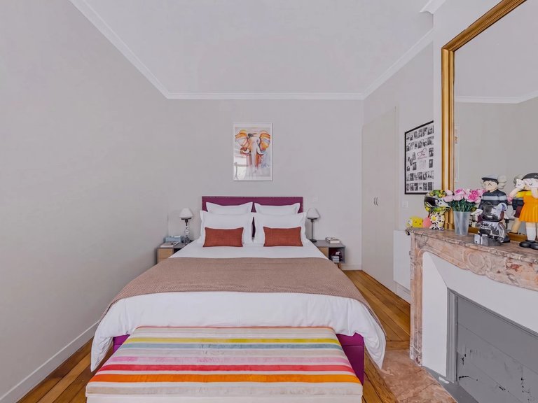 Apartment for Sale in 7th (invalides, Eiffel Tower, Orsay), Paris Left Bank (5th,6th & 7th ) 5