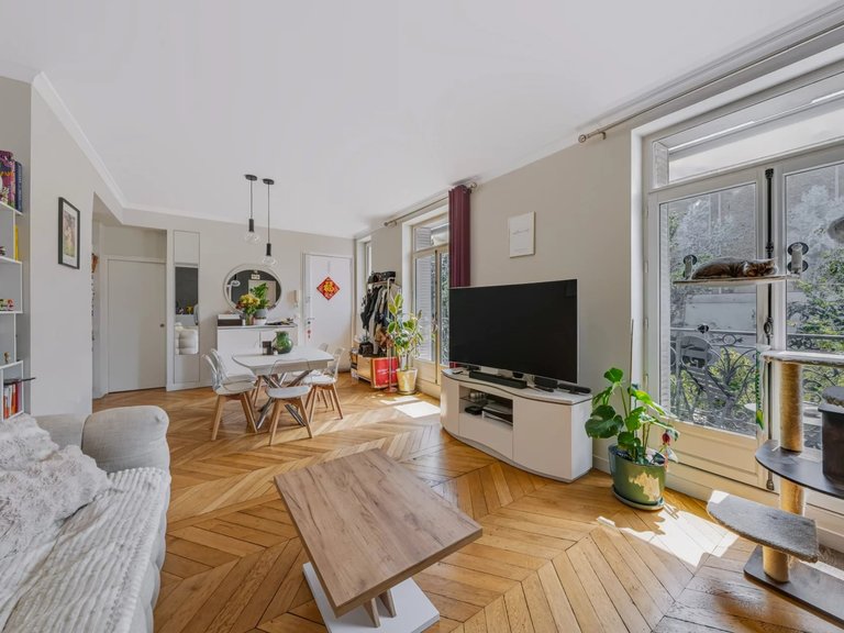Apartment for Sale in 7th (invalides, Eiffel Tower, Orsay), Paris Left Bank (5th,6th & 7th ) 7