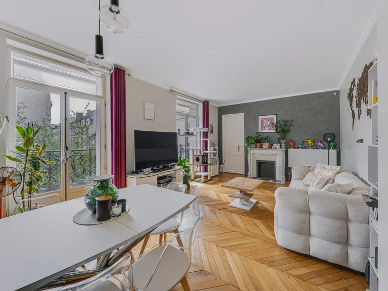 Apartment for Sale in 7th (invalides, Eiffel Tower, Orsay), Paris Left Bank (5th,6th & 7th ) 8