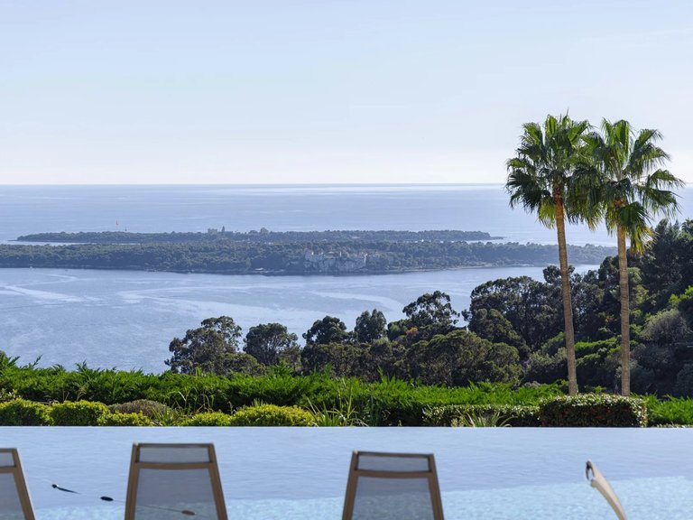 Villa for Sale in Cannes, Cannes Area 4