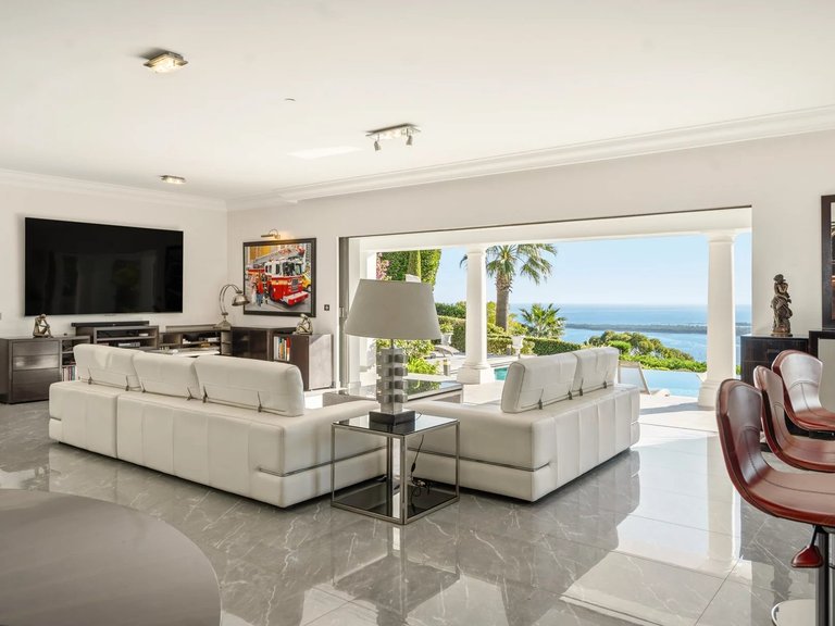 Villa for Sale in Cannes, Cannes Area 6