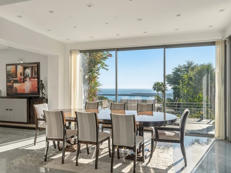 Villa for Sale in Cannes, Cannes Area 7