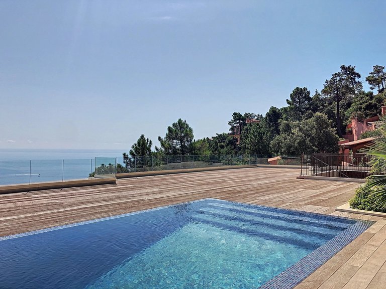 Villa for Sale in Theoule Sur Mer, Cannes Area 8