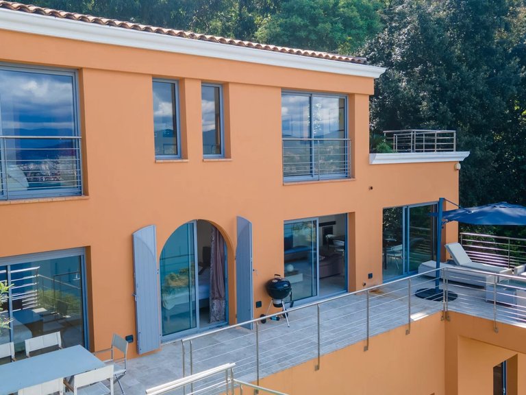Villa for Sale in Theoule Sur Mer, Cannes Area 20