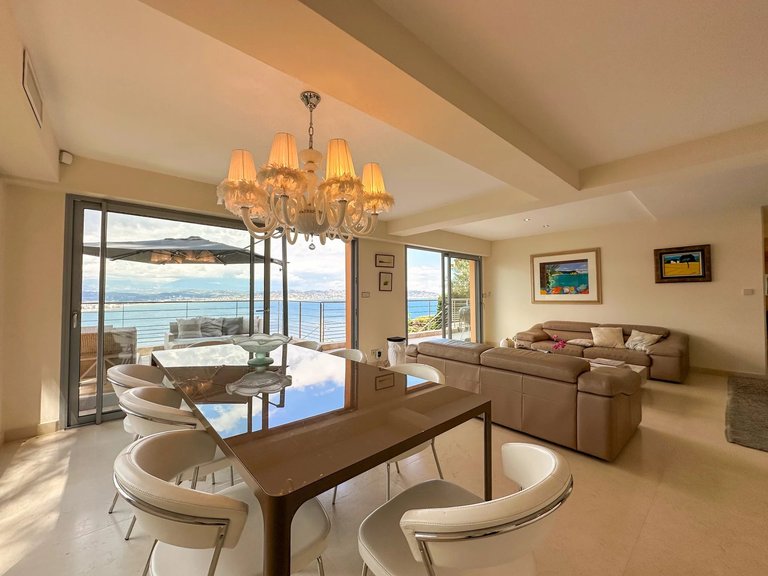 Villa for Sale in Theoule Sur Mer, Cannes Area 7