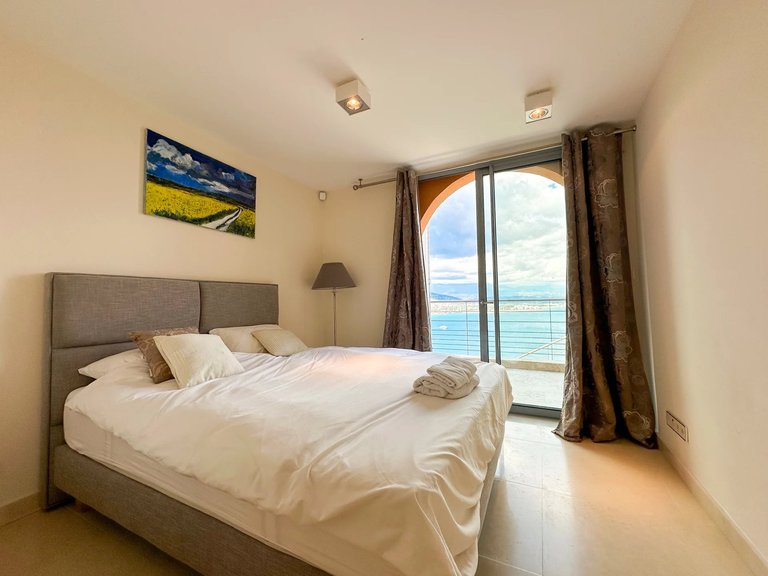 Villa for Sale in Theoule Sur Mer, Cannes Area 10
