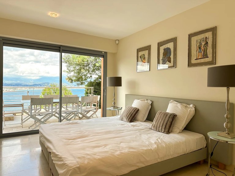 Villa for Sale in Theoule Sur Mer, Cannes Area 12