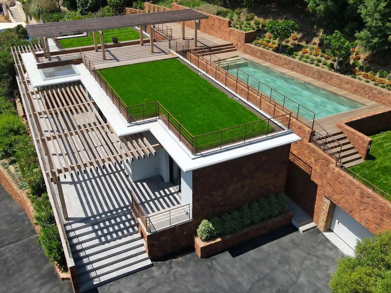 Villa for Sale in Theoule Sur Mer, Cannes Area 3