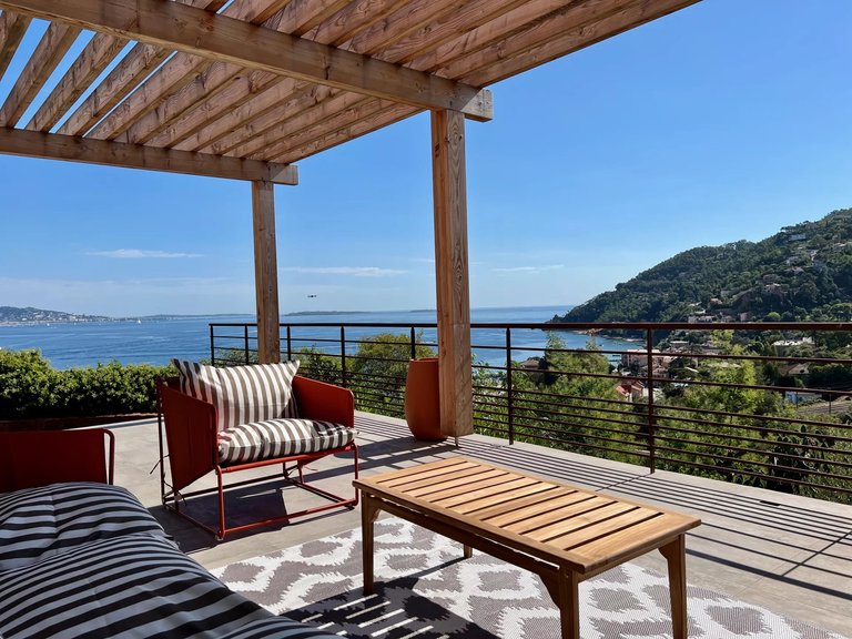 Villa for Sale in Theoule Sur Mer, Cannes Area 4