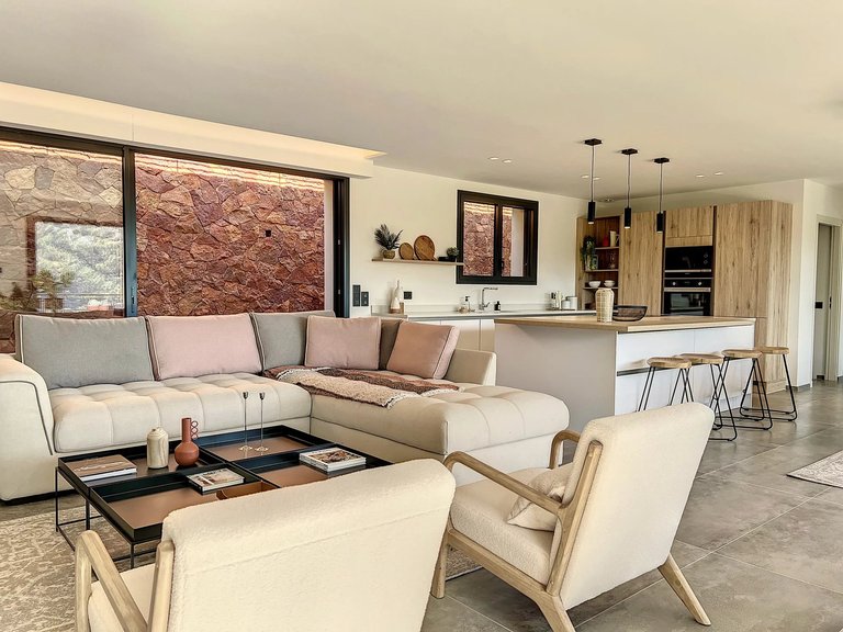 Villa for Sale in Theoule Sur Mer, Cannes Area 7