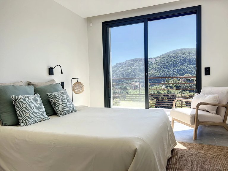 Villa for Sale in Theoule Sur Mer, Cannes Area 14
