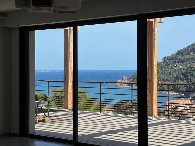 Villa for Sale in Theoule Sur Mer, Cannes Area 20