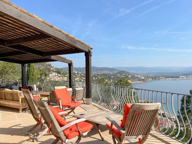 Villa for Sale in Theoule Sur Mer, Cannes Area 5