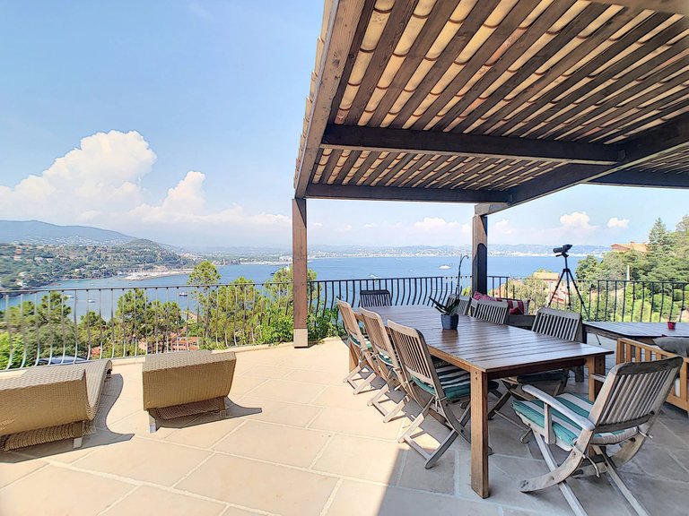 Villa for Sale in Theoule Sur Mer, Cannes Area 7