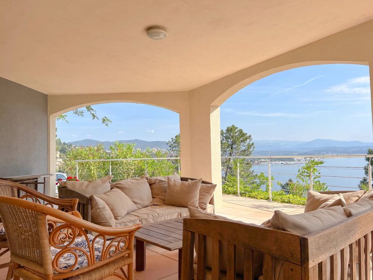 Villa for Sale in Theoule Sur Mer, Cannes Area 8