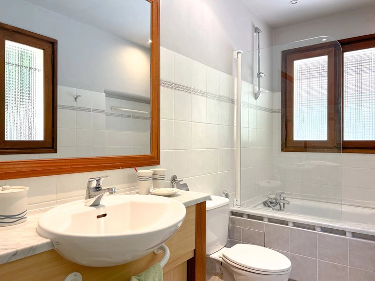 Villa for Sale in Theoule Sur Mer, Cannes Area 14