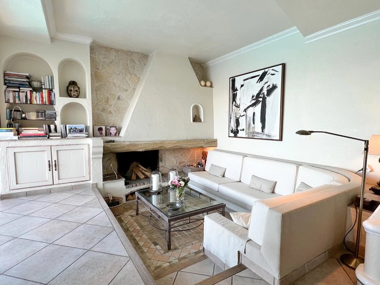 Villa for Sale in Theoule Sur Mer, Cannes Area 5