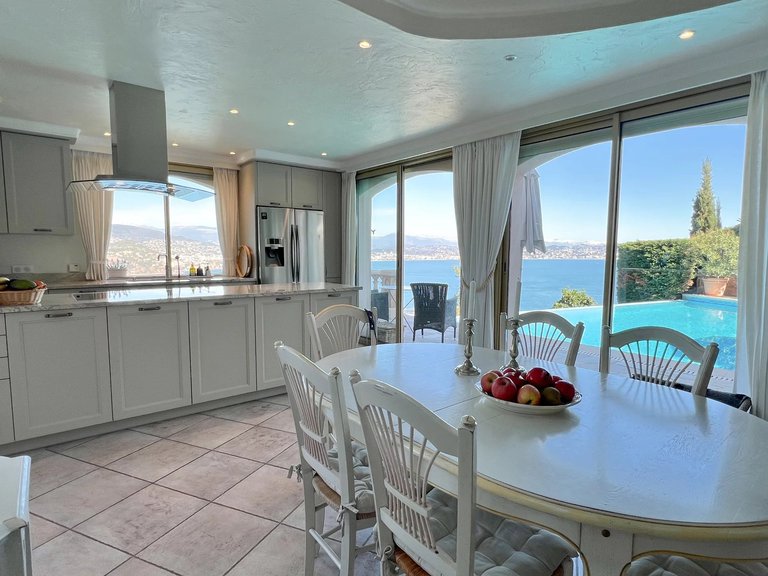 Villa for Sale in Theoule Sur Mer, Cannes Area 7