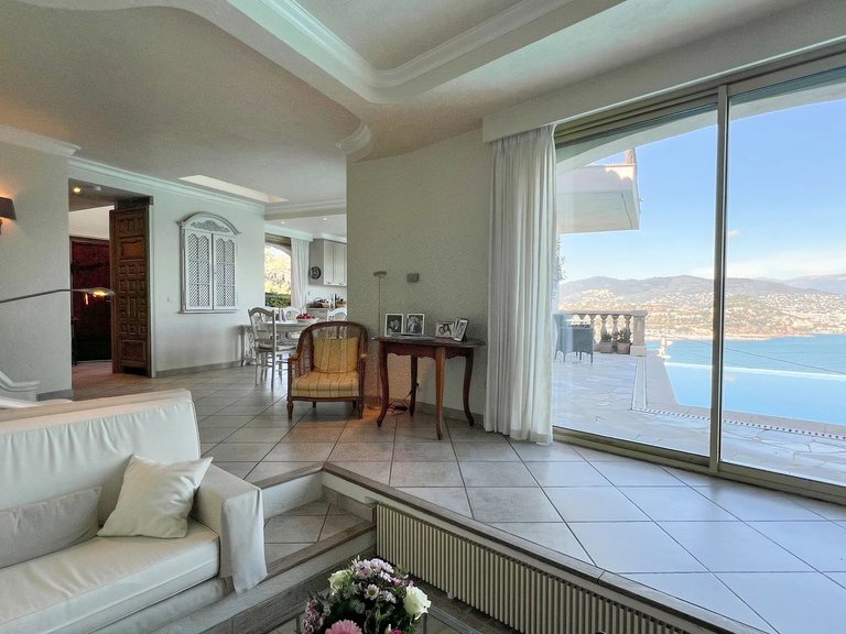 Villa for Sale in Theoule Sur Mer, Cannes Area 8